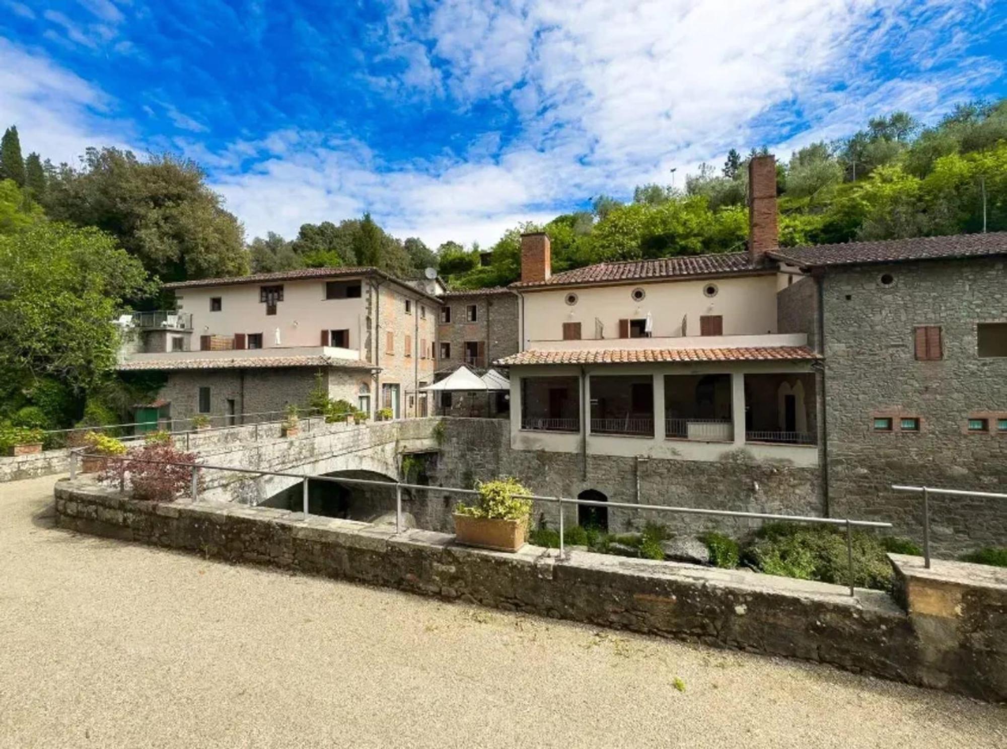 Charming Studio With Shared Pool In Loro Ciuffenna Exterior foto
