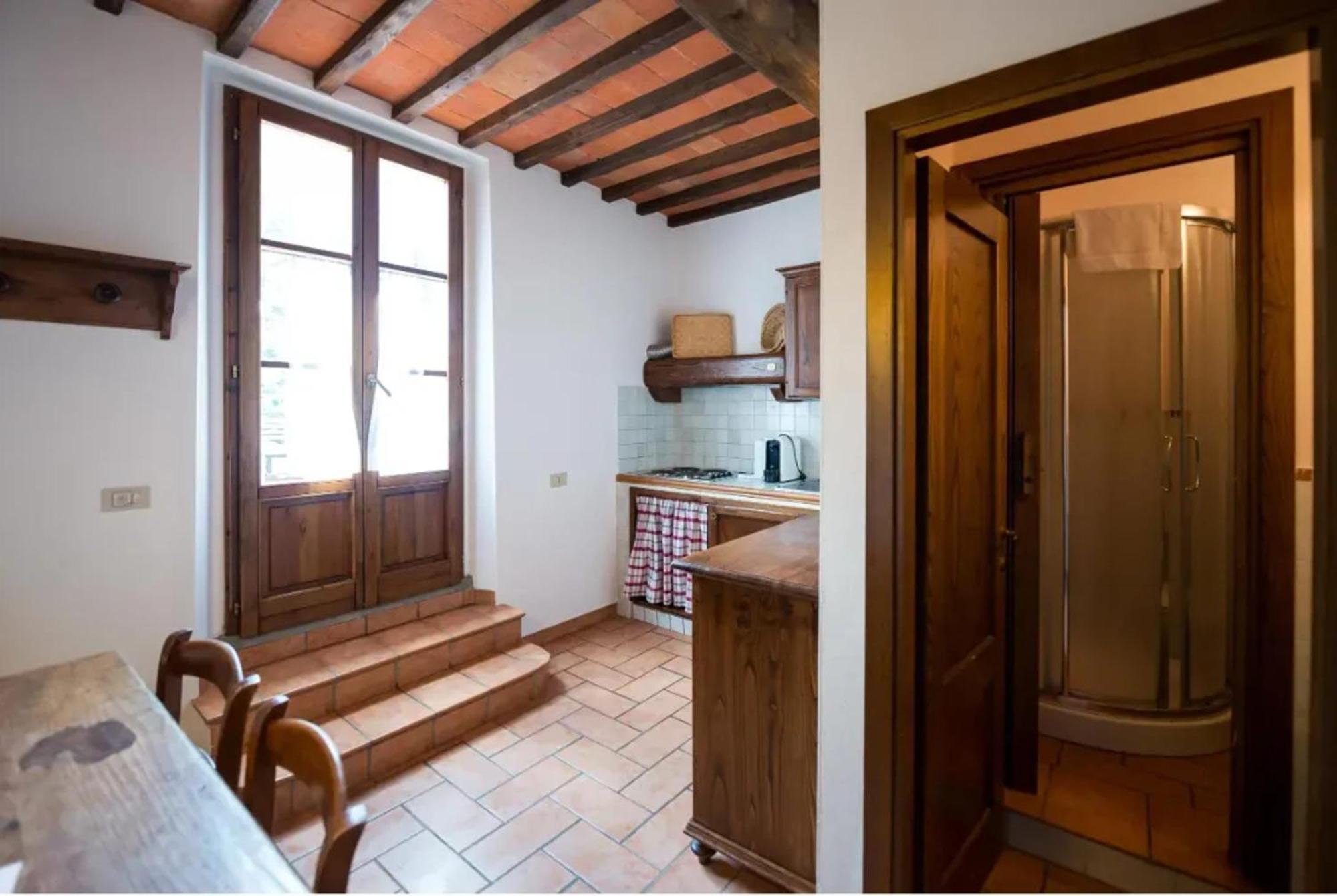 Charming Studio With Shared Pool In Loro Ciuffenna Exterior foto