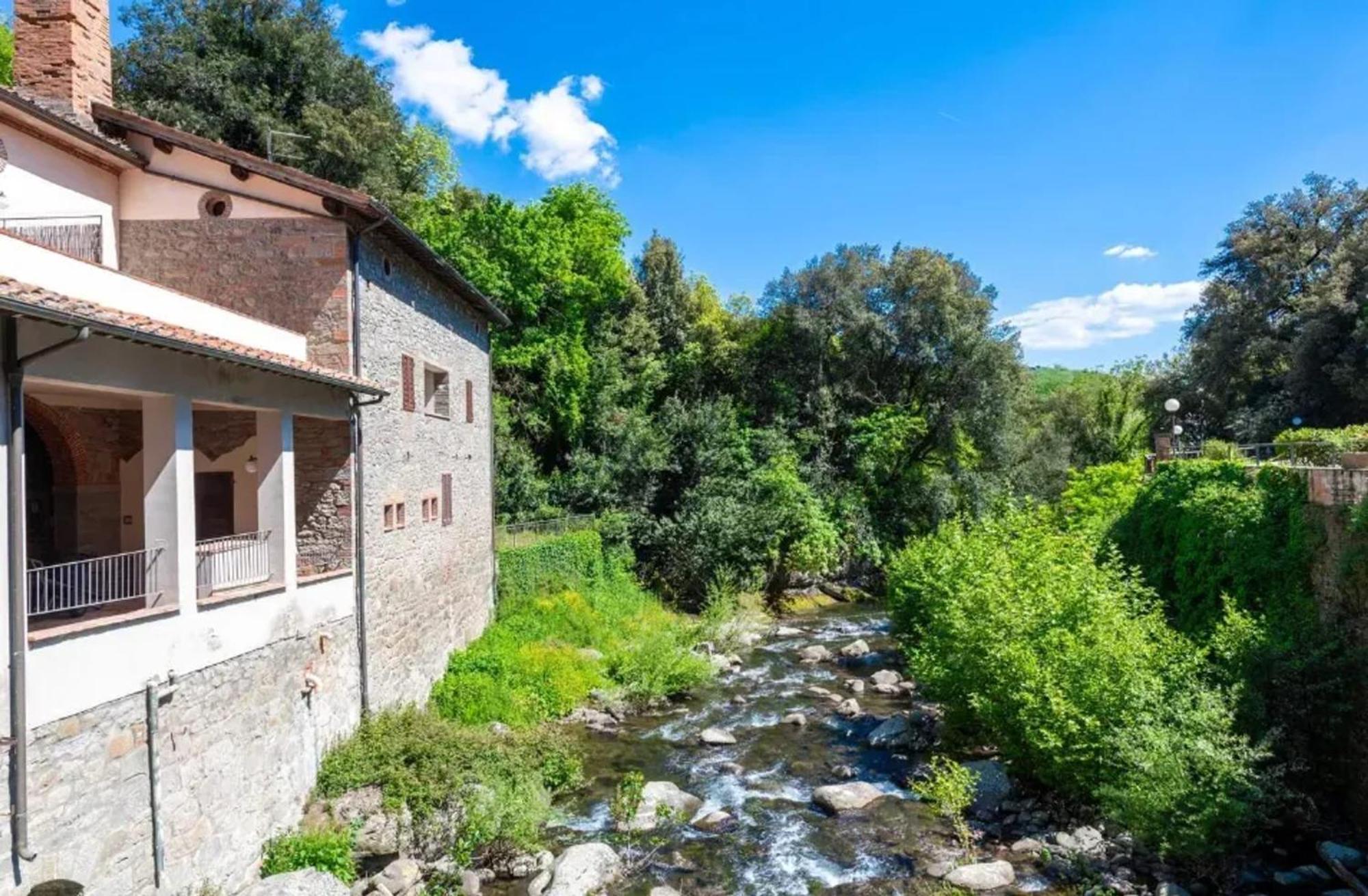 Charming Studio With Shared Pool In Loro Ciuffenna Exterior foto